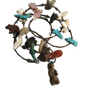 VINTAGE NATIVE AMERICAN FETISH NECKLACE WITH STANDING BEAR CENTER PENDANT